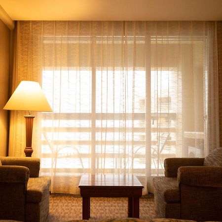 Radisson Blu Hotel, Грейтър Нойда Екстериор снимка A room at the hotel