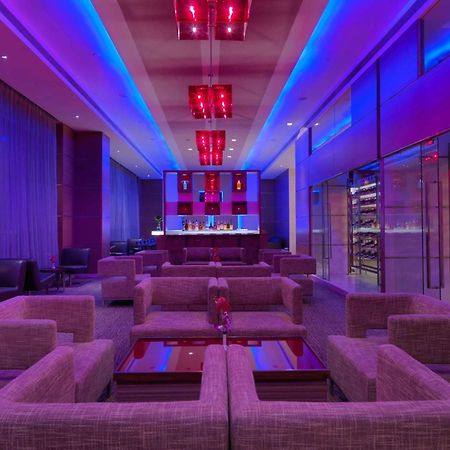 Radisson Blu Hotel, Грейтър Нойда Екстериор снимка The bar at the 101 lounge