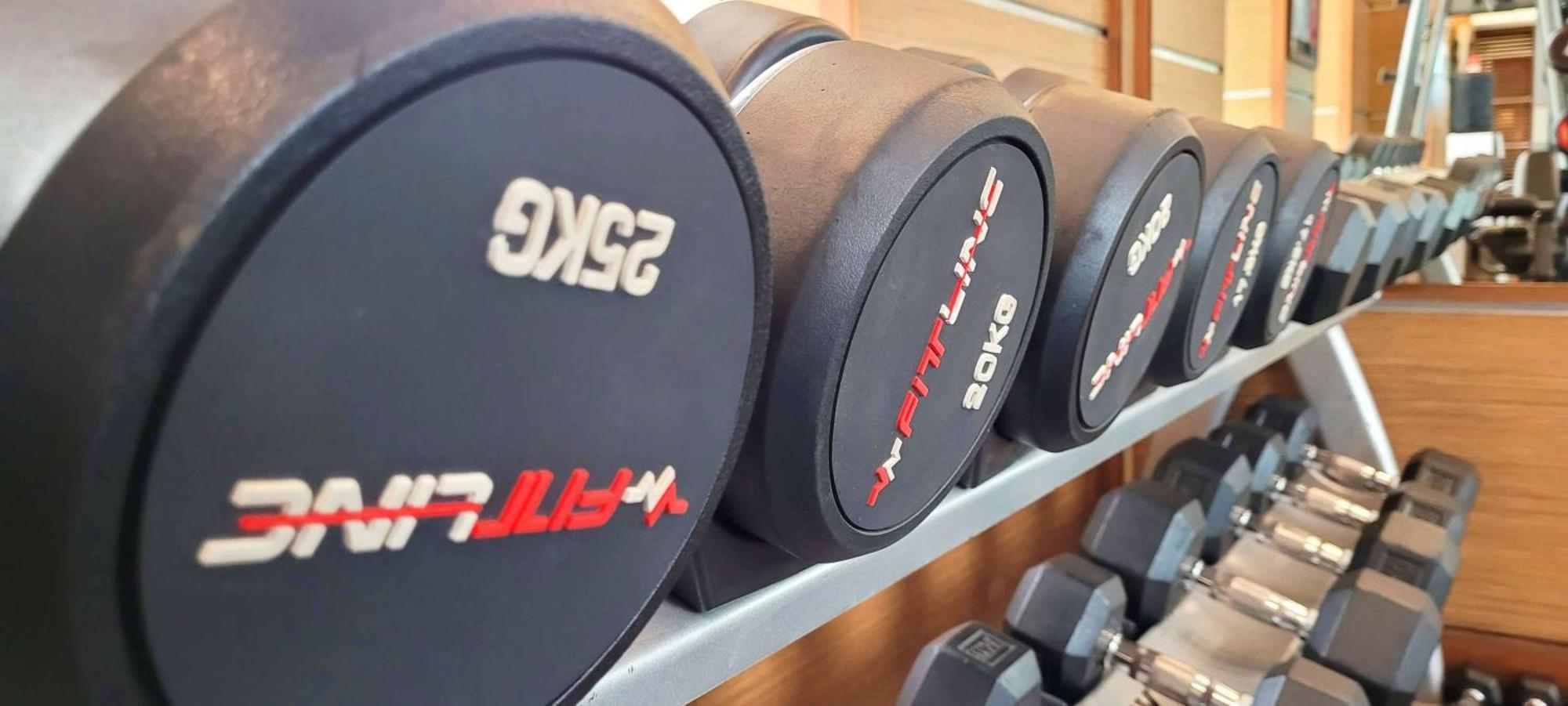 Radisson Blu Hotel, Грейтър Нойда Екстериор снимка Dumbbells