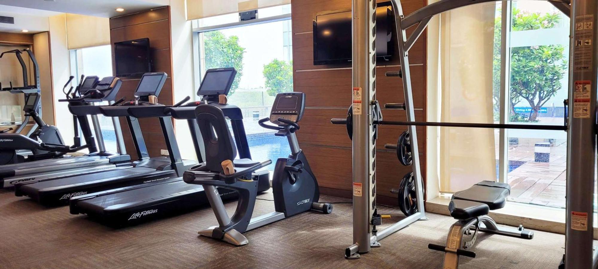 Radisson Blu Hotel, Грейтър Нойда Екстериор снимка A gym at a hotel