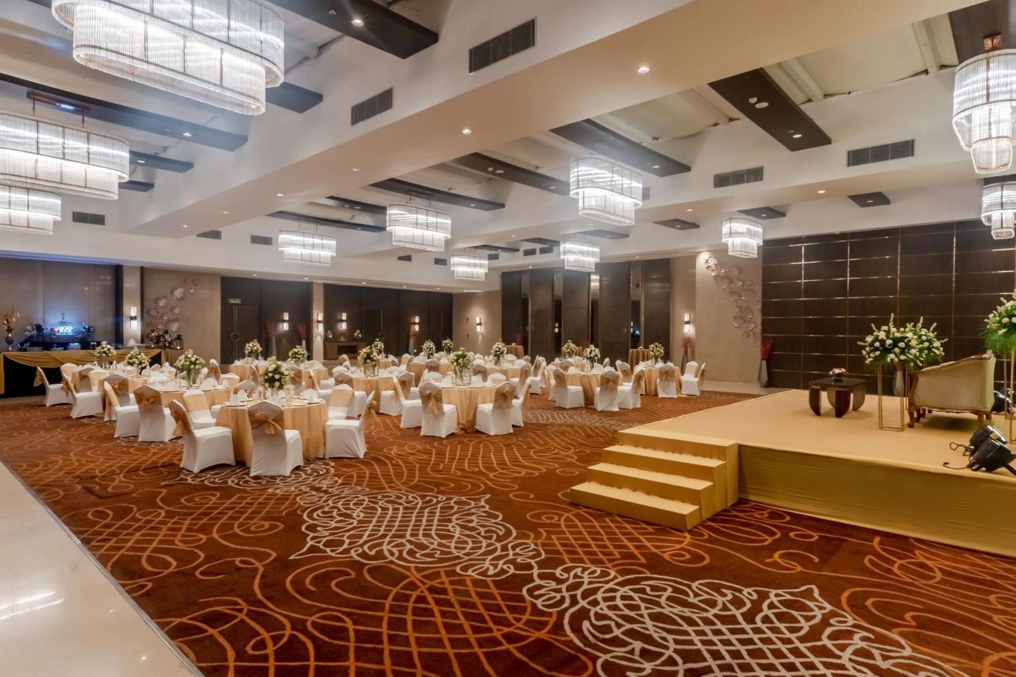 Radisson Blu Hotel, Грейтър Нойда Екстериор снимка The Grand Ballroom