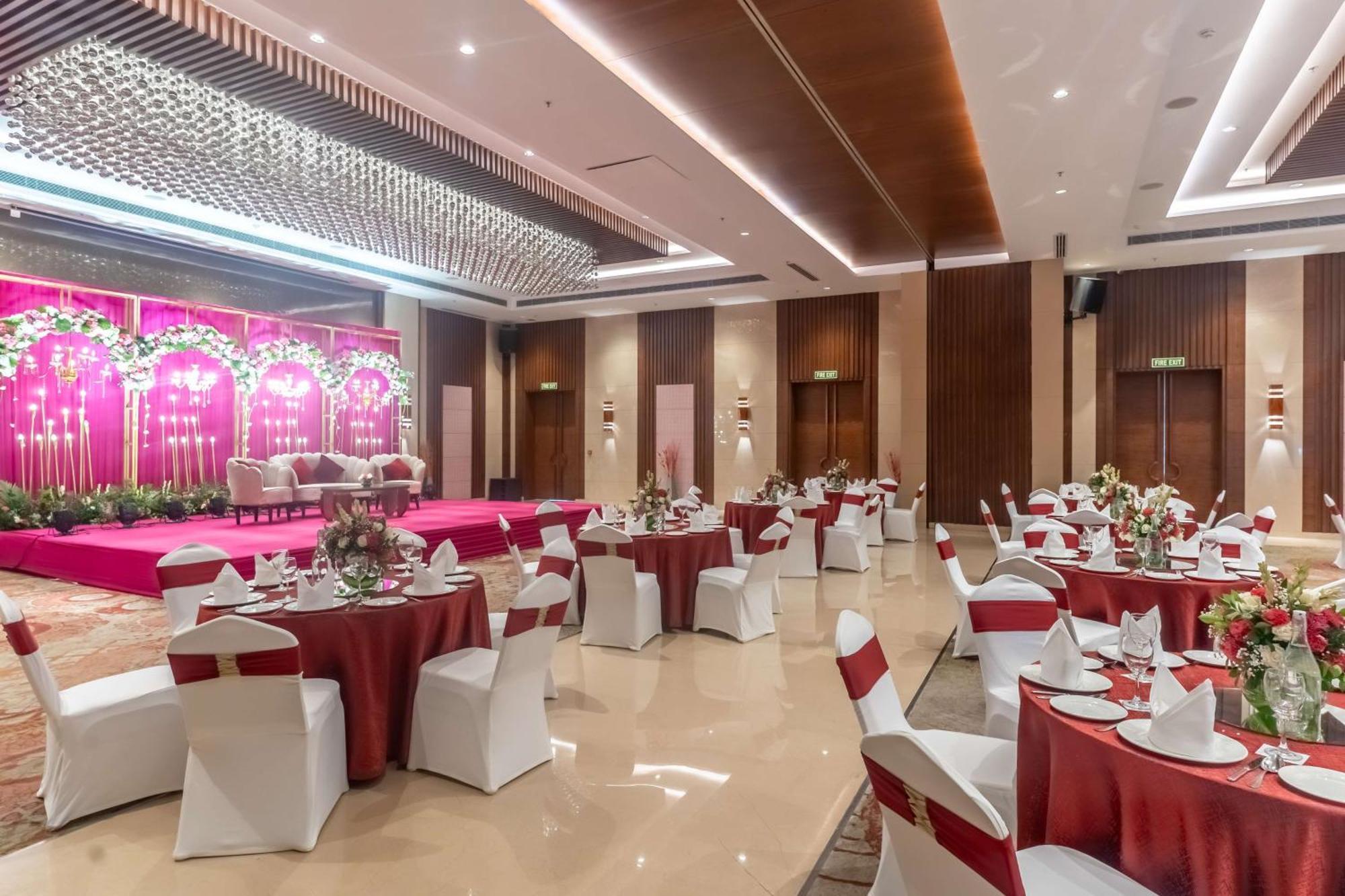 Radisson Blu Hotel, Грейтър Нойда Екстериор снимка The Grand Ballroom
