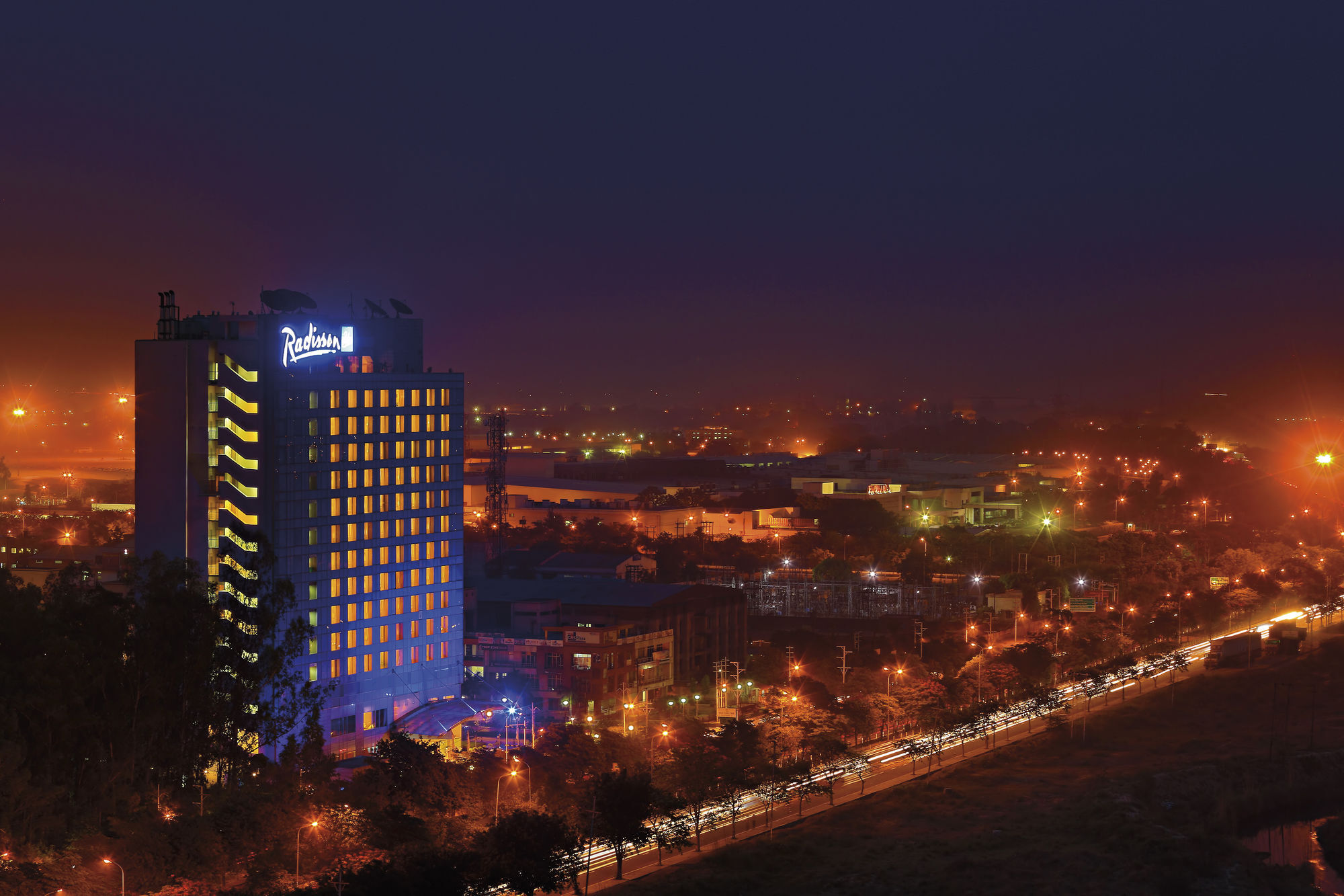 Radisson Blu Hotel, Грейтър Нойда Екстериор снимка Park Inn, Casablanca